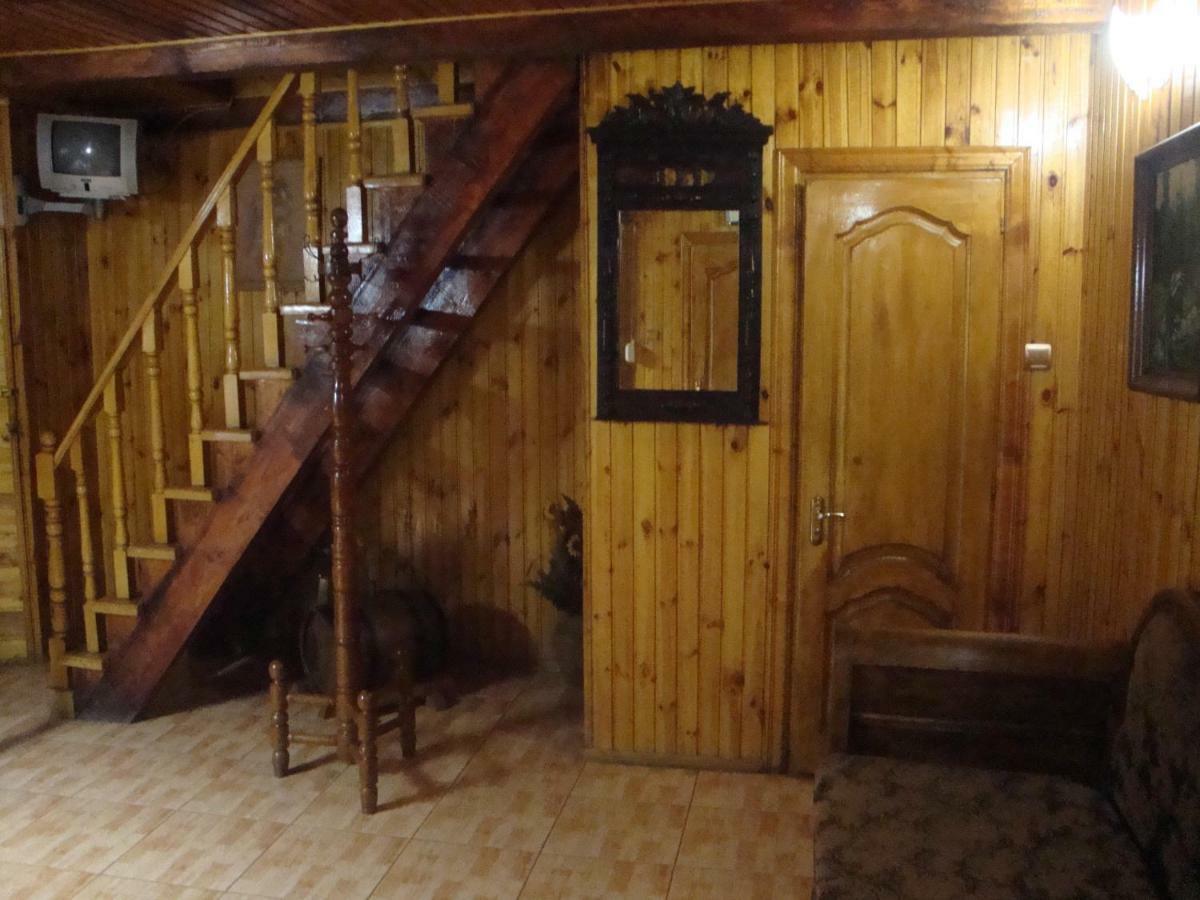 Апартаменти Domik S Saunoy Na Ogiyenko Кам'янець-Подільский Екстер'єр фото